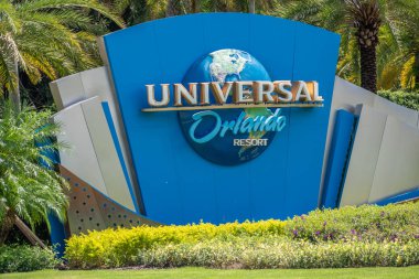 Orlando, Florida. 07 Ağustos 2019. Universal Studios alanında Universal Orlando logosu 5.