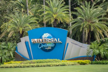 Orlando, Florida. 07 Ağustos 2019. Universal Studios alanında Universal Orlando işareti 2