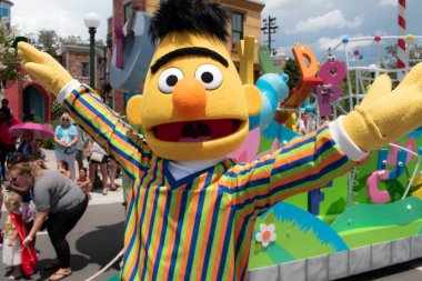 Orlando, Florida. 07 Ağustos 2019. Seaworld 2 susam sokakta Komik Bert