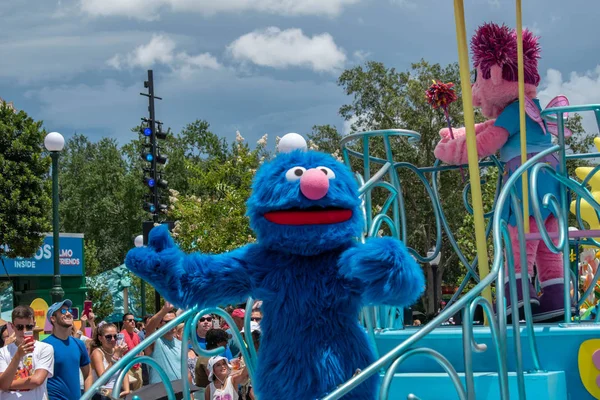 Orlando Florida Augusztus 2019 Cookie Szörny Szezám Utcai Party Parade — Stock Fotó