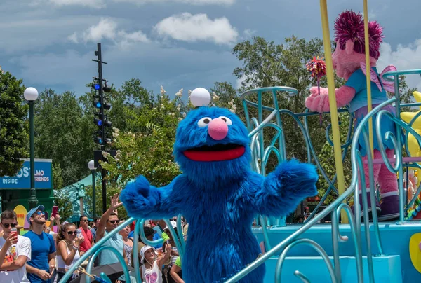 Orlando Florida Augustus 2019 Cookie Monster Sesam Straat Party Parade — Stockfoto