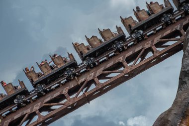 Orlando, Florida. 14 Ağustos 2019. İnsanlar Hayvanlar Alemi (24 de eğlenceli müthiş Expedition Everest rollercoaster sahip).