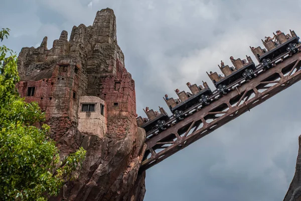 Orlando Florida August 2019 People Having Fun Terrific Expedition Everest — Stock Photo, Image