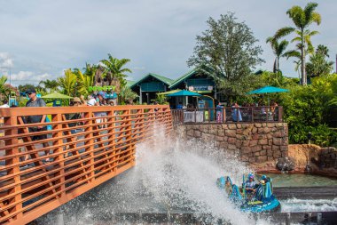 Orlando, Florida. 28 Ağustos 2019. İnsanlar Seaworld de inanılmaz Infinity Falls zevk , (92).