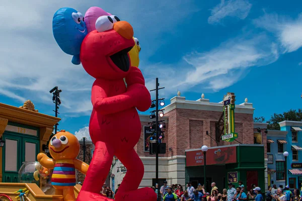 Orlando Florida Augusztus 2019 Felülnézet Nagy Elmo Úszó Sesame Street — Stock Fotó