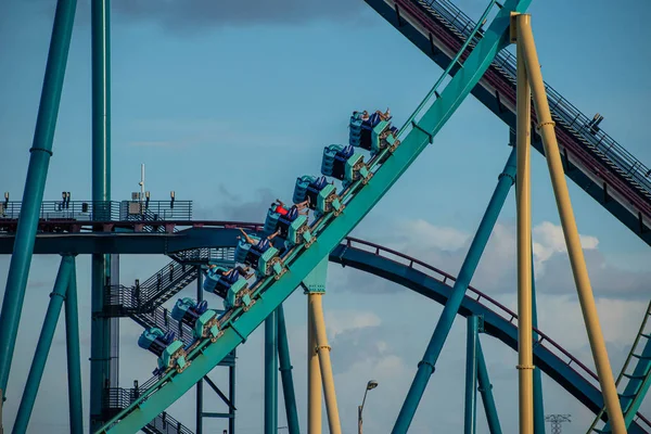 Orlando Florida Augusztus 2019 Perople Szórakozik Kraken Rollercoaster Seaworld 128 — Stock Fotó