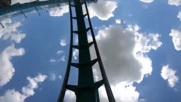 フロリダ州オーランド2019年9月09日シーワールド2でのアメージングクラーケンジェットコースター体験 — ストック動画