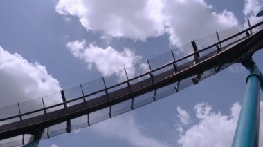 Port Orange, Florida. 05 Eylül 2019. Açık mavi bulutlu arka plan ponce de Leon Inlet panoramik görünümü.