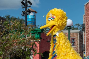 Orlando, Florida. 5 Ekim 2019. Seaworld 'deki Susam Sokağı Parti Geçidi' nde Büyük Kuş (27).