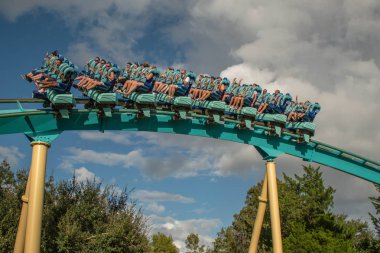 Orlando, Florida. 5 Ekim 2019. Deniz Dünyası 'nda müthiş eğlenen insanlar var.).