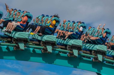 Orlando, Florida. 5 Ekim 2019. Seaworld 'de müthiş eğlenen insanlar (24)