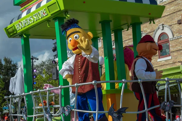 Orlando Florida 2019 Október Bert Ernie Sesame Street Party Parade — Stock Fotó