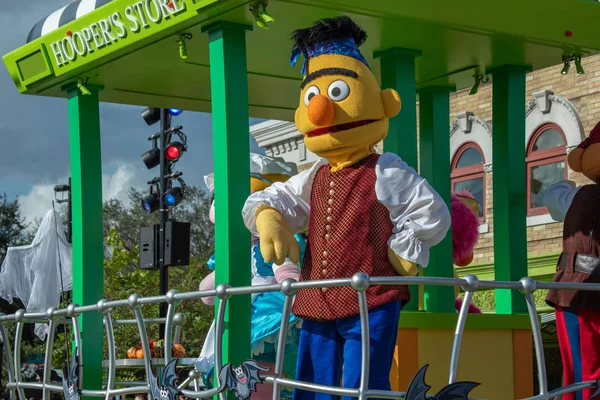 Orlando Florida Oktober 2019 Bert Sesamstraat Parade Bij Seaworld — Stockfoto