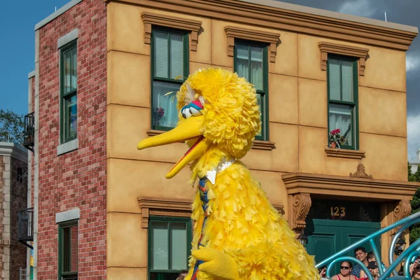 Orlando Florida Oktober 2019 Big Bird Sesame Street Party Parade — Stockfoto