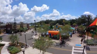 Orlando, Florida. 29 Eylül 2019. Seaworld 3 'teki Abby Çiçek Kulesi' nden Susam Sokağı 'nın muhteşem manzarası..