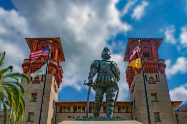 St. Augustine, Florida. 30 Mayıs 2019. Pedro Menendez de Aviles heykeli Florida 'nın tarihi kıyısındaki Lightner Müzesinde 