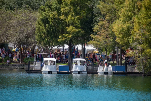Orlando Florida Oktober 2019 Svansbåtar Vid Sjön Eola Park Centrala — Stockfoto