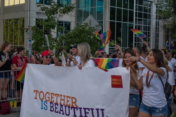 Orlando Florydzie Października 2019 Razem Jest Piękny Znak Come Out — Zdjęcie stockowe