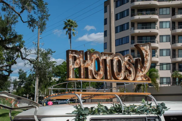 Orlando Florida October 2019 Top View Photos Sign Come Out — Stock Photo, Image