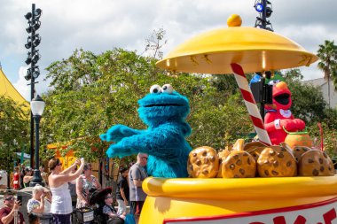 Orlando, Florida. 24 Ekim 2019. Seaworld 11 'deki Susam Sokağı Parti Geçidi' nde Kurabiye Canavarı