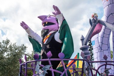 Orlando, Florida. 24 Ekim 2019. Seaworld 6 'daki Susam Sokağı Parti Geçidi' nde Kont Von Count