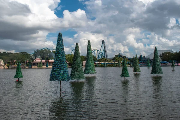 Orlando Florida October 2019 Christmas Trees Seven Seas Lake Seaworld — Stock Photo, Image