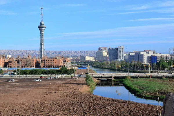 Stad en de toren van Kashgar, Xinjiang, China, Oeigoerse Autonome regio — Stockfoto