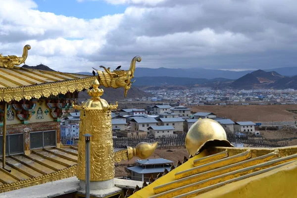 Songzanlin Tibetanska buddhistiska kloster, Shangri La, Xianggelila, Yunnan-provinsen, Kina — Stockfoto