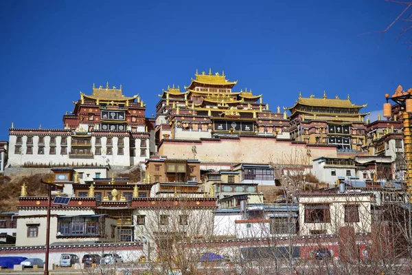 Songzanlin Tibetan Buddhist monastery, Shangri La, Xianggelila, Yunnan Province, China — Stock Photo, Image