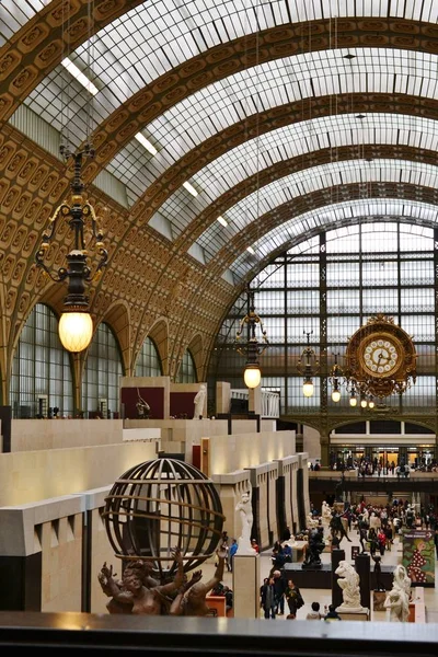 Architettura d'interni del museo Orsay a Parigi, Francia — Foto Stock