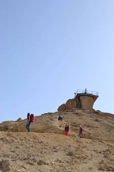 Άκρη του Ramon κρατήρα Makhtesh Ramon, Ramon φύση αποθεματικό, Μίτζπε Ραμόν, έρημο Negev, Ισραήλ — Φωτογραφία Αρχείου