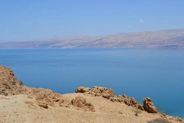 Ein Gedi, водопад и оазис в пустыне Иудеи, вид на Мертвое море, ISRAEL — стоковое фото