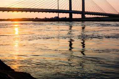 Hint Nehri giriş Köprüsü 