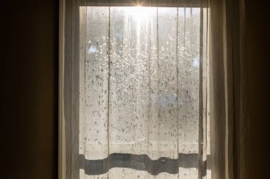 soyut pencere dikey perdesi