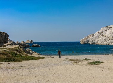 bay mavi denize erişim