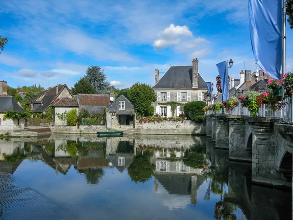 Malebnými Starými Domy Kanálu Loire Francie — Stock fotografie