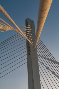 kablo köprü inşaatı Podgoriçe otelleri