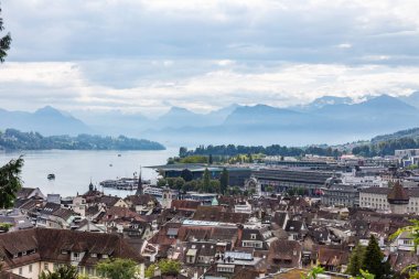 Lucerne ve Dört kanton Gölü, İsviçre dağda üzerinden görüntülemek