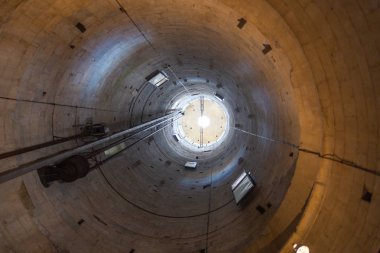 Ünlü leaning tower Pisa şehir içinde görünüm, İtalya