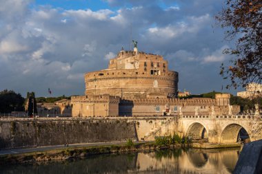 Görünümü, Castle, St. melek, kale II. yüzyıl yuvarlak