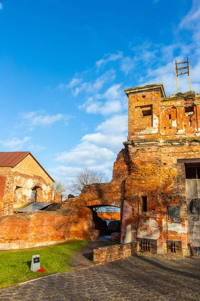 Руины Тереспольских ворот в Брестской крепости, Беларусь — стоковое фото