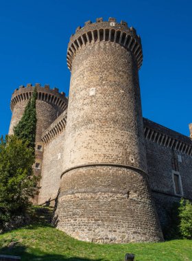 Tivoli, İtalya'nın merkezinde Rocca Pia kuleleri ile antik kale