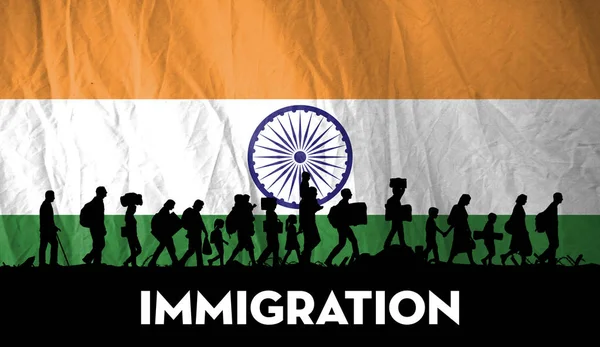 Vluchtelingen Mensen Silhouet Wandelen Met Vlag Van India Achtergrond — Stockfoto