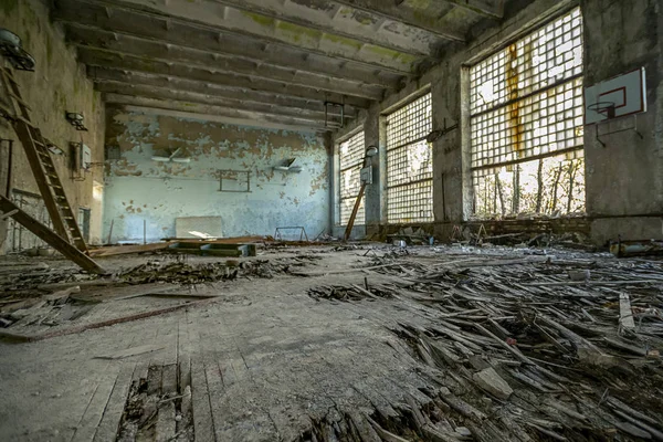 Verlassene Turnhalle Einem Pripjat Der Sperrzone Von Tschernobyl — Stockfoto