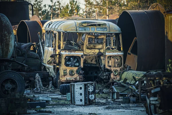 Verlassener Radioaktiver Bus Der Der Beseitigung Des Unfalls Beteiligt War — Stockfoto