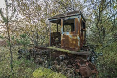 Siste radyoaktif birleştiren terk