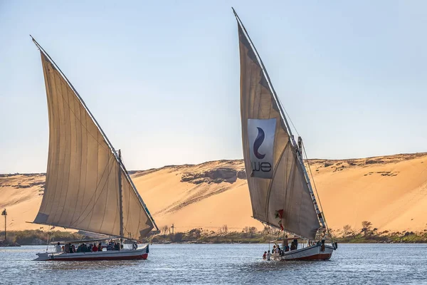2018 Aswan Egypte Boot Felucca Zeilen Langs Rivier Nihil Een — Stockfoto