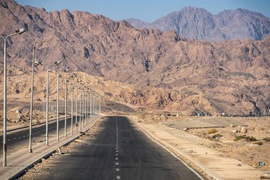 Sina Yarımadası inanılmaz dağ asfalt yol