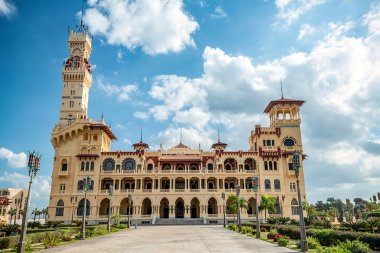 Güneşli bir günde 1930'lu yıllarda-Türk ve Floransa stilleri bir palmiye Park Kraliyet Sarayı.