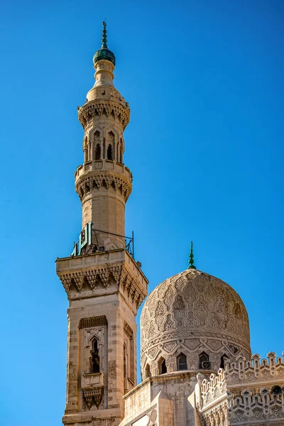 2018 Alejandría Egipto Minarete Mezquita Abo Abass Contra Cielo Azul — Foto de Stock
